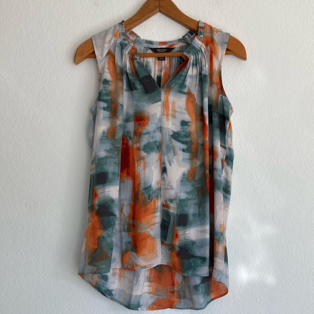 Vera Wang sleeveless top